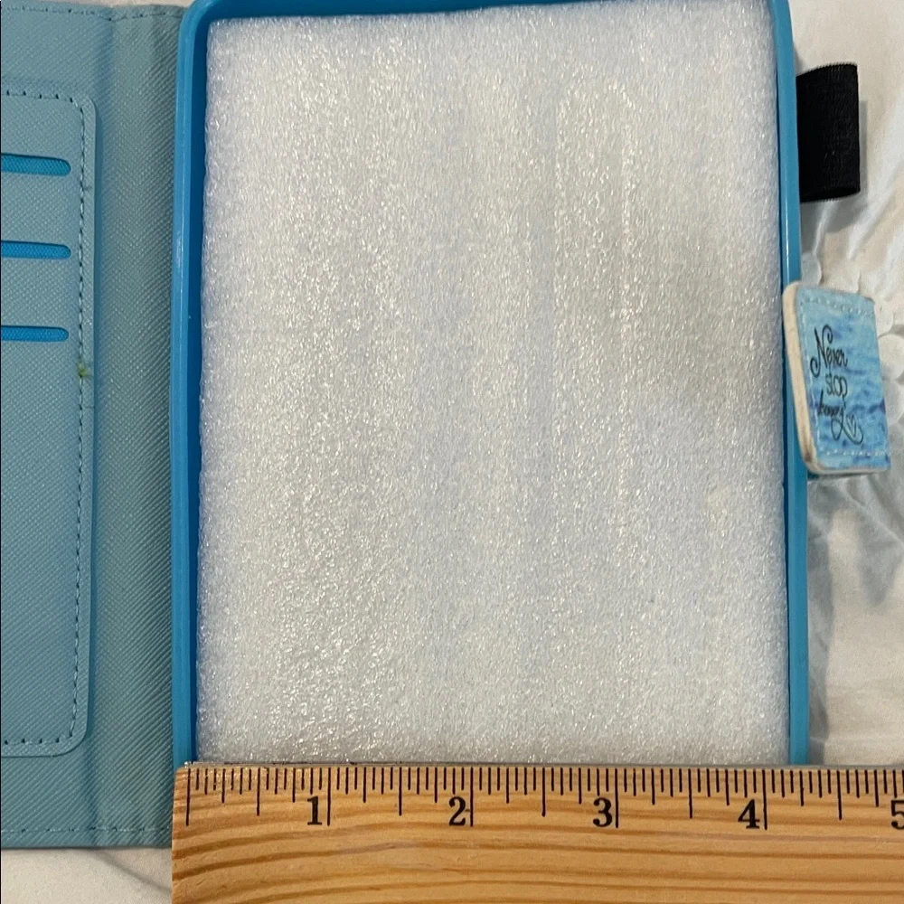 Blue Ocean Themed Kindle Cover